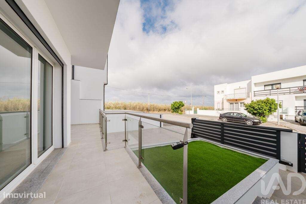 Casa / Villa T3 em Lourinhã e Atalaia de 201,00 m2 - Grande imagem: 5/29