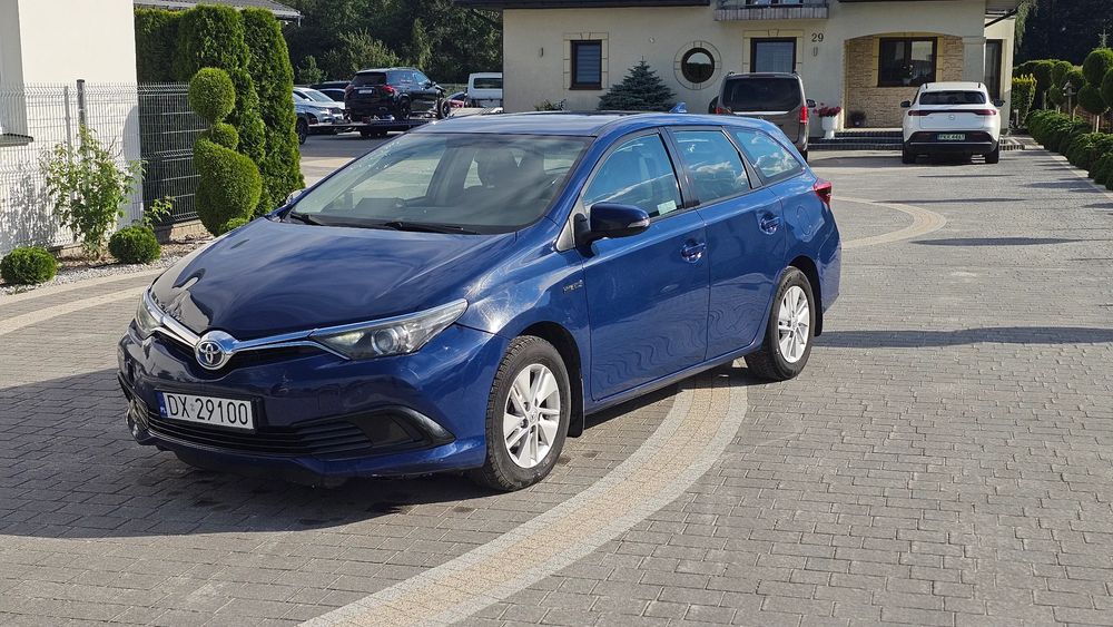 Toyota Auris II (2012-) Hybrid 135 Active 2018
