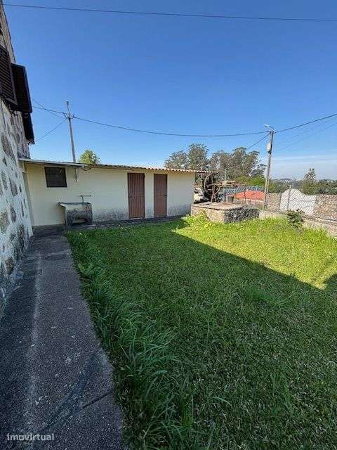 Moradia T2 em São Pedro Fins.-12