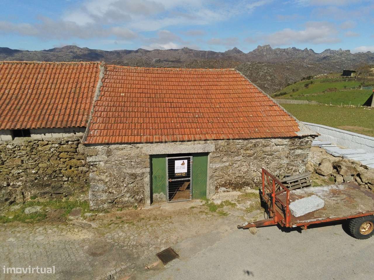 Terreno com Ruina em Pitão das Junias, zona do geres-10