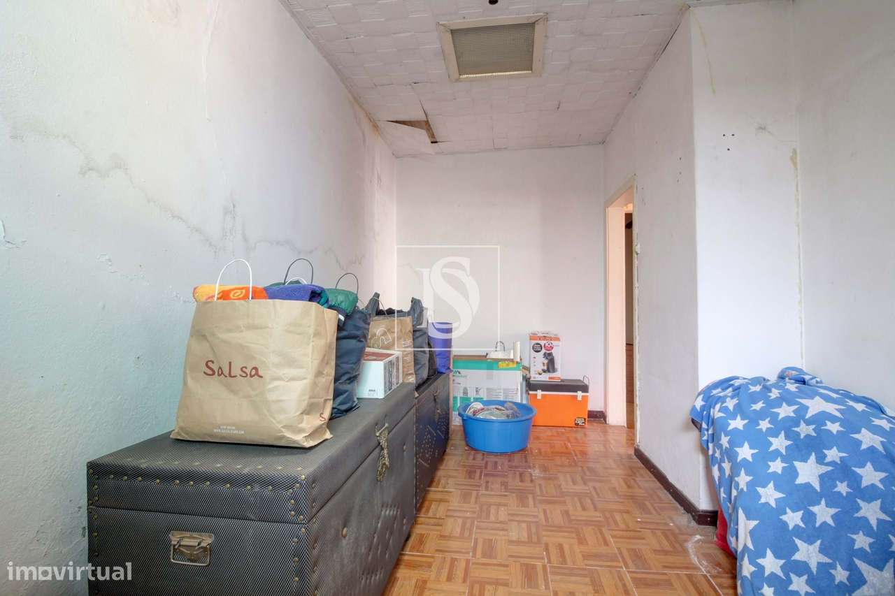 Moradia T2 para Reabilitação- Pedrouços-14