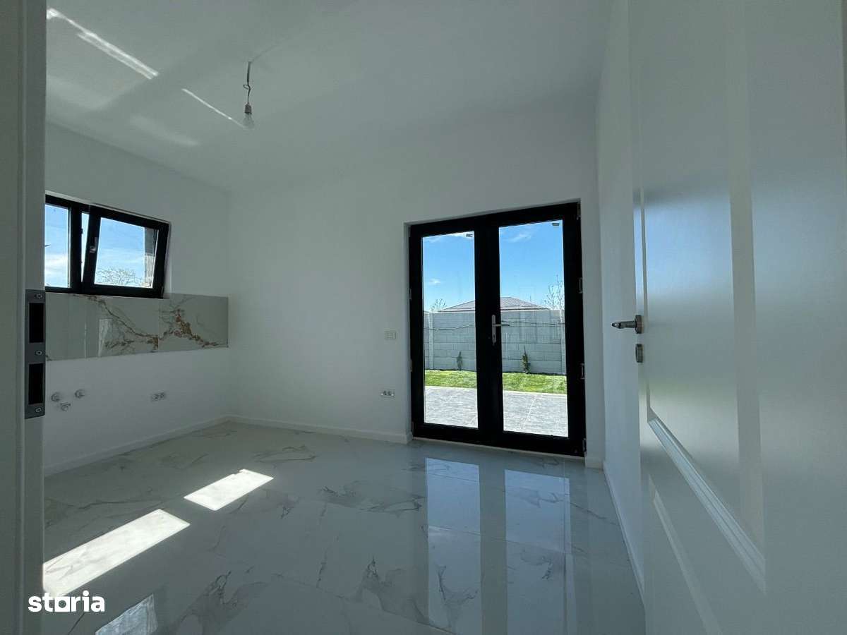 Casă singulară cu 4 camere și curte liberă de 380 mp, Bragadiru - Imagine principală: 5/17