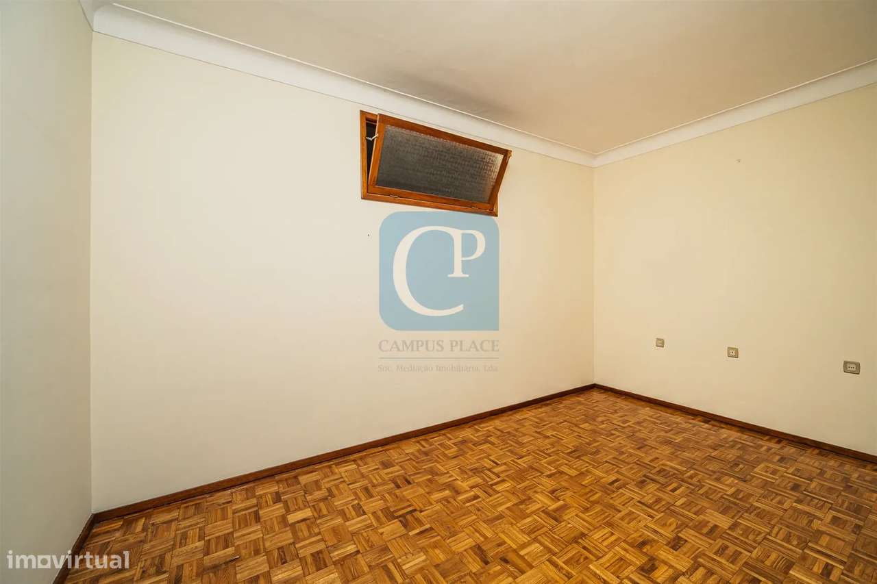 Moradia com dois apartamentos independentes em Vila Nova de Gaia-6