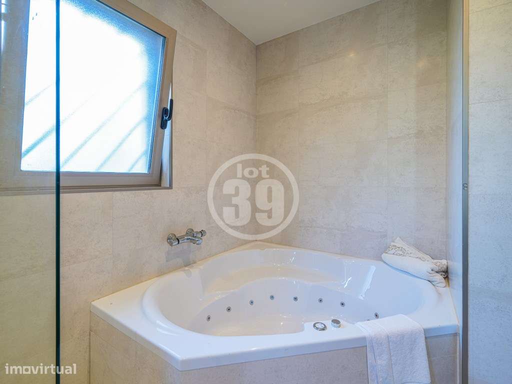 Fantástica propriedade de luxo inserida num generoso lote de terren...-27