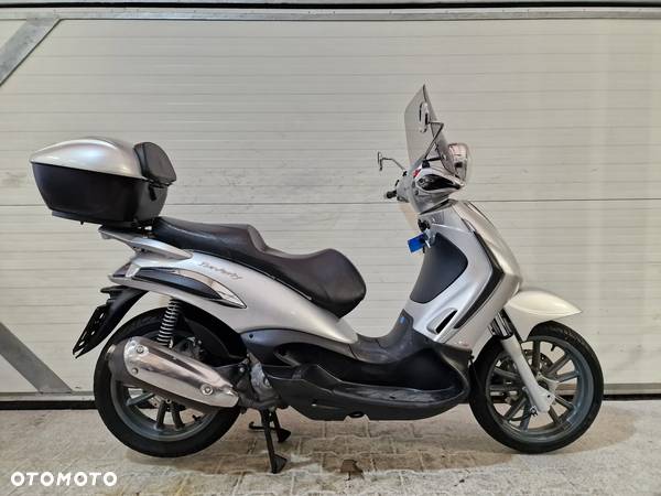 Piaggio Beverly - 3