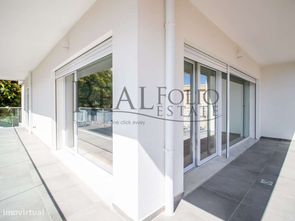 Apartamento T4 com Varanda junto à praia com vista Mar - Grande imagem: 5/24