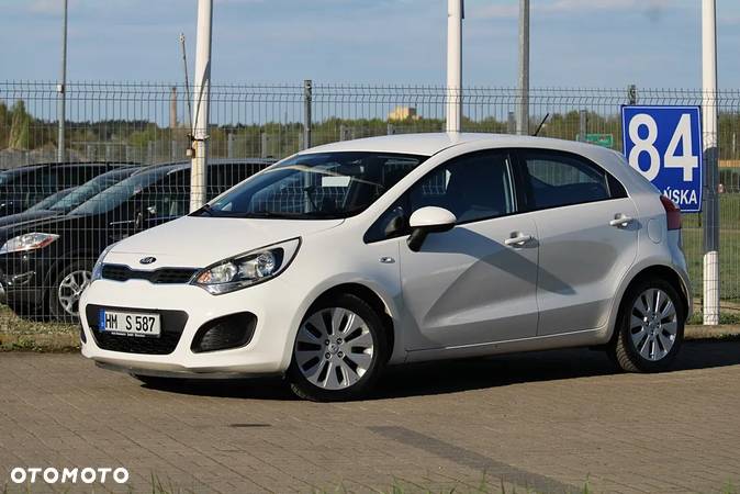 Kia Rio - 3