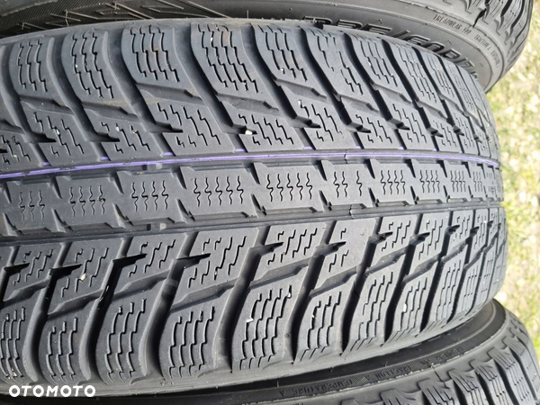 OPONY NOKIAN TYRES WR SUV 3 235/60R17 106H,XL 2018r.6/5,8mm 4szt. - 5