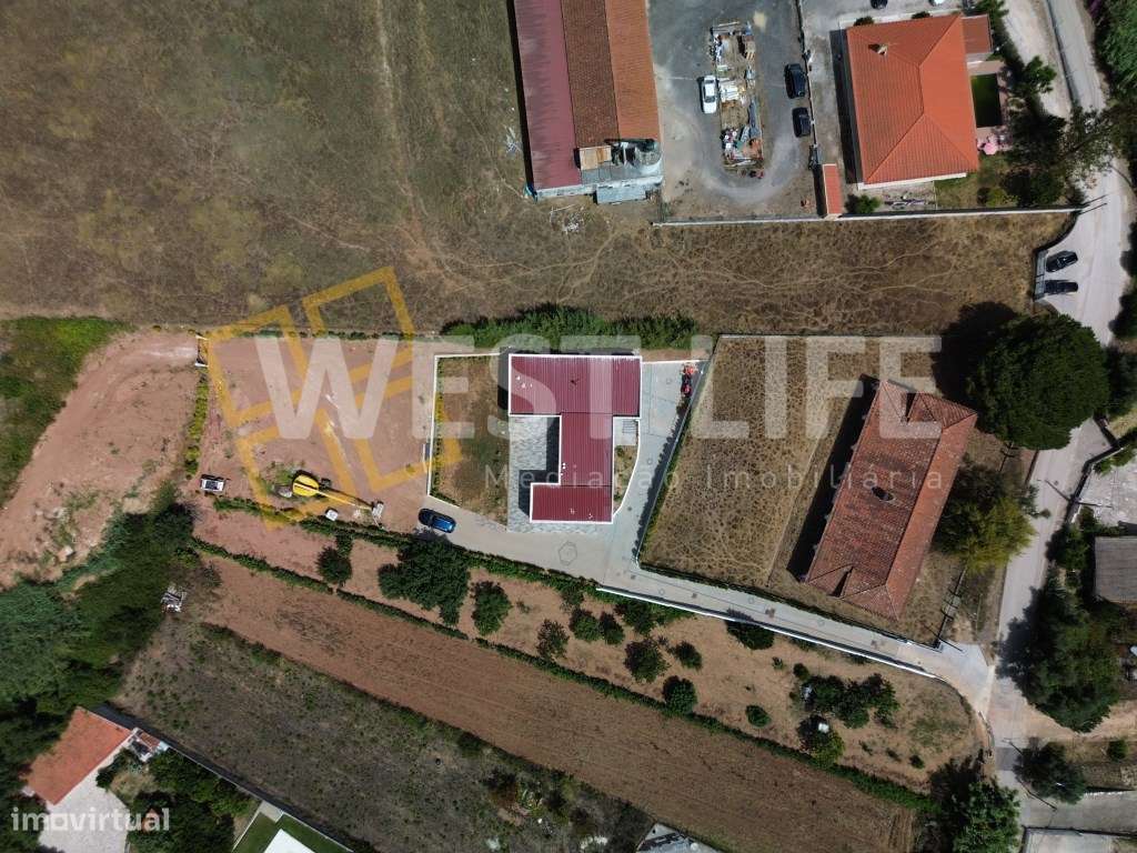 Moradia Térrea T4 com cave com vistas panorâmicas - localizada em B...-35
