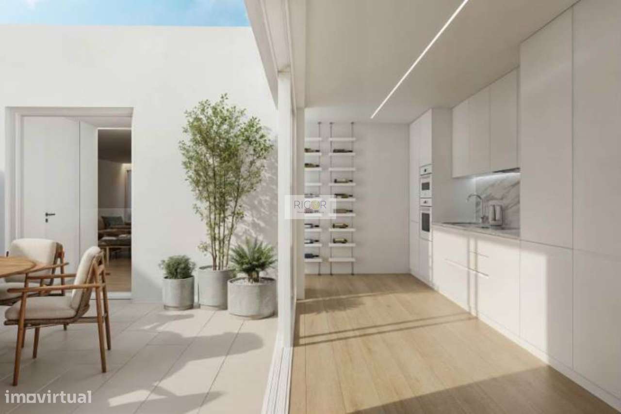 Apartamento T4 com 2 pátios, 3 lugares de estacionamento e arrumo em M - Grande imagem: 4/11