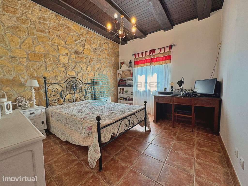 Moradia T4 com piscina, em Melroeira, Torres Vedras-5