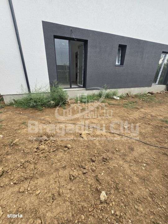 Casa cu curte  2 cam zona Crisul Repede - Imagine principală: 4/9