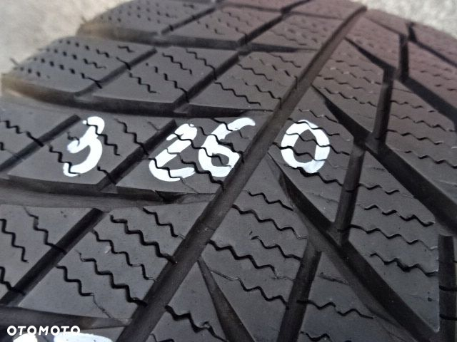 215/60/R16 99H BRIDGESTONE BLIZZAK LM001 - 7