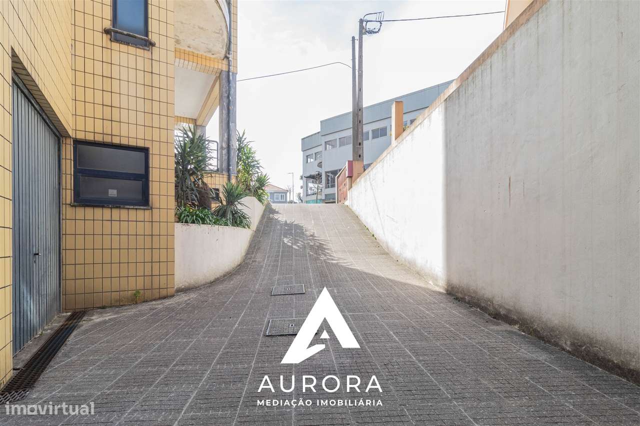 Apartamento T3 no centro de Fiães, Santa Maria da Feira, Renovado-47