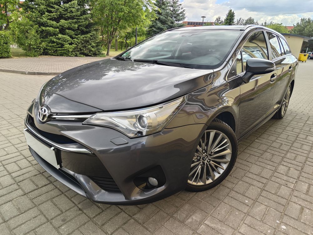 Toyota Avensis III 2015