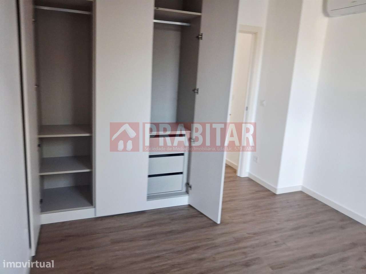 APARTAMENTO T2 . NOVO-30