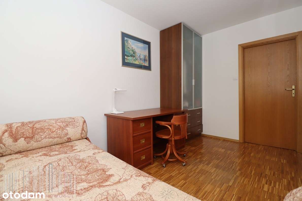 Komfortowy apartament z garażem i dużym tarasem, 2002 rok-14