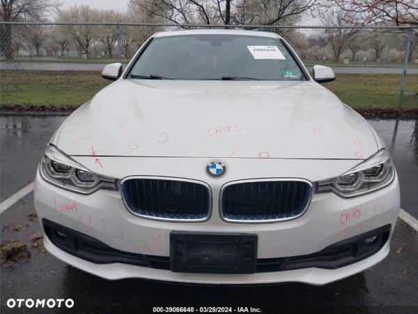 BMW Seria 3 320i xDrive - 12