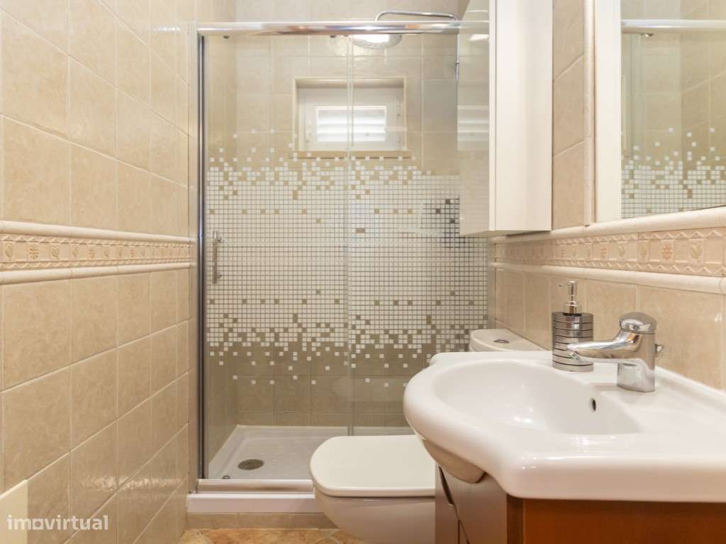 Moradia T4 de Prestígio com Áreas Amplas, Garagem para 2 Carros e C...-15