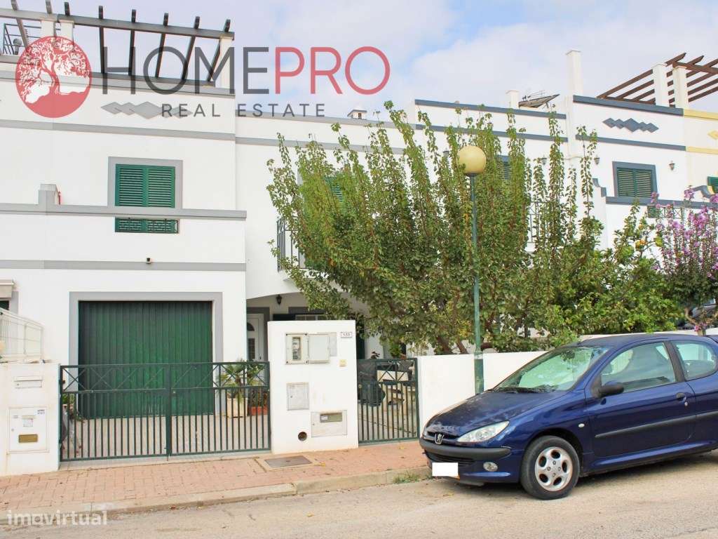 Tavira, Fantástica moradia V4 em zona residencial, com vista mar-0