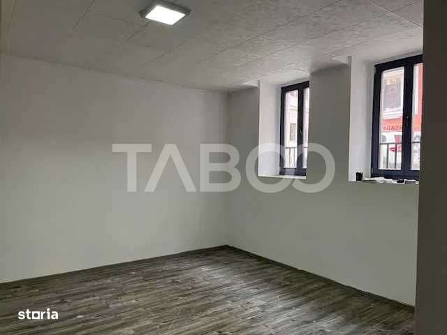 Spatiu ultracentral de inchiriat pretabil birouri sau magazin Centru - Imagine principală: 2/2