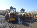 Dezmembrez buldoexcavator MF 965 - 2