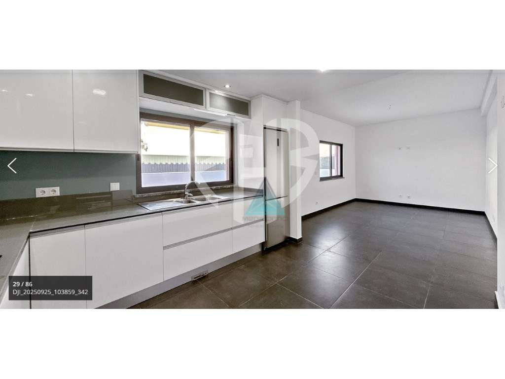 Moradia Isolada Pinhal do General com piscina e garagem - Grande imagem: 3/25