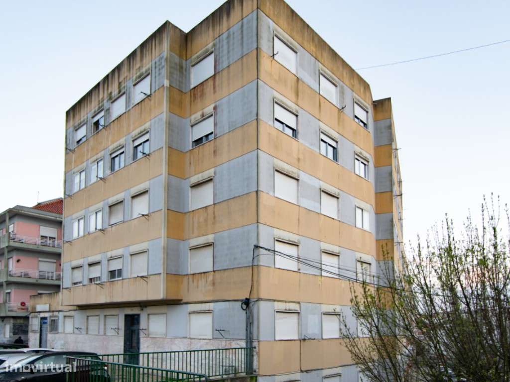 Imperdível T2 na Amadora!-19