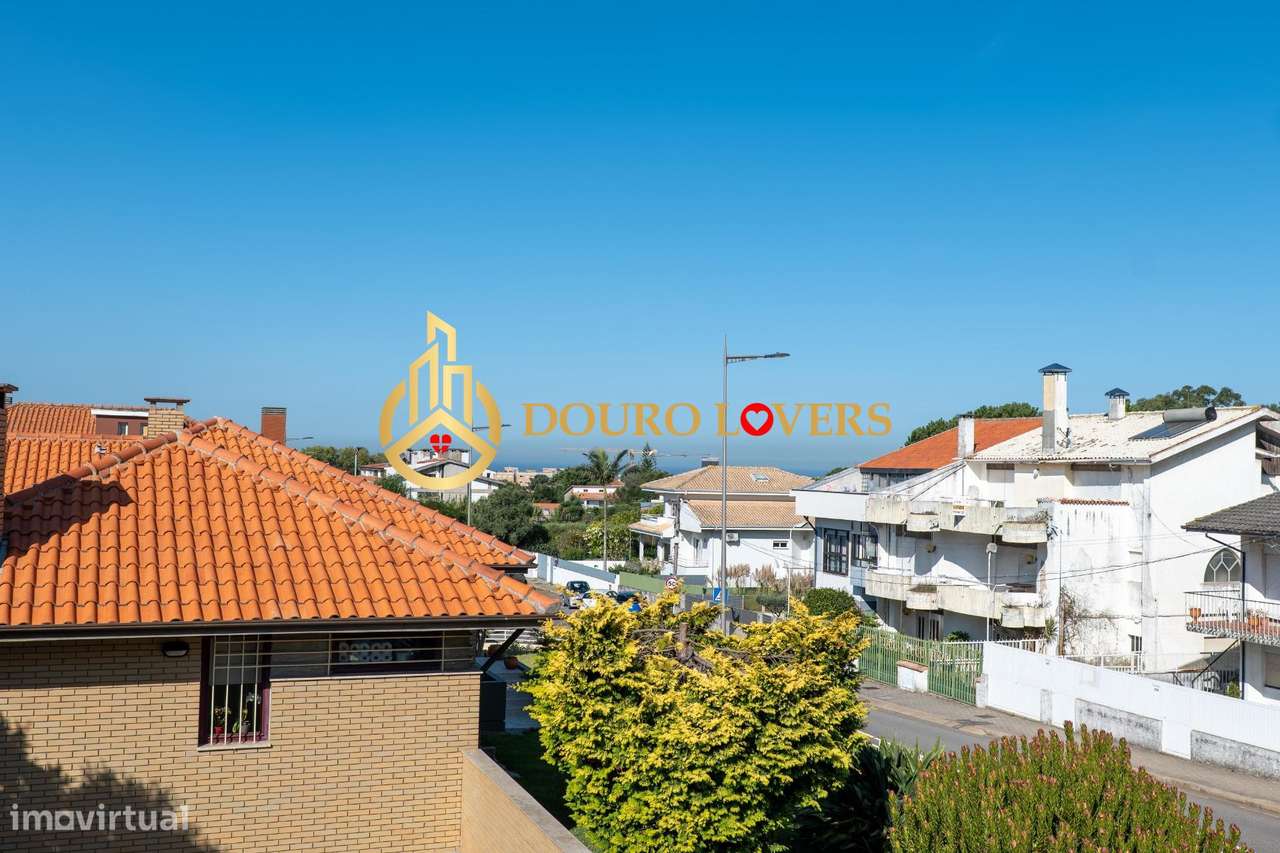 Moradia T3 a 5 Minutos da Praia em Canidelo-33