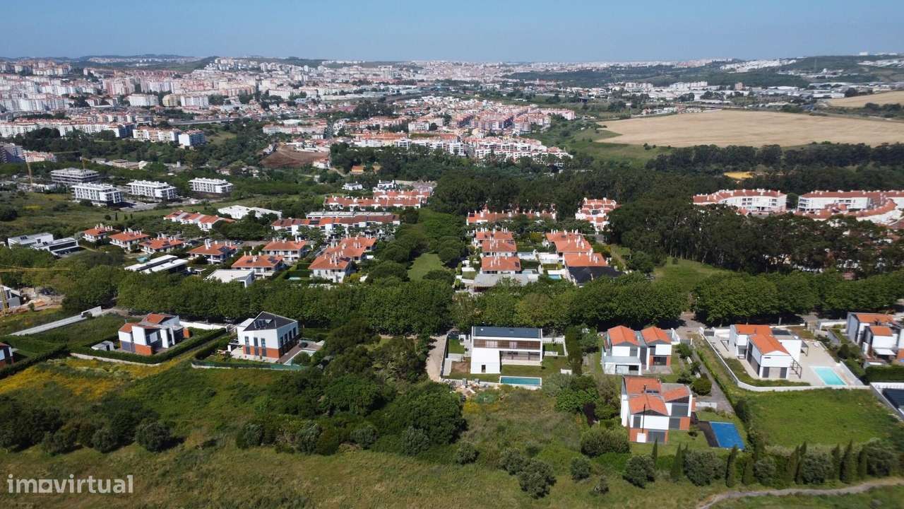 Moradia Contemporânea T5 no Oeiras Golf & Residence-43