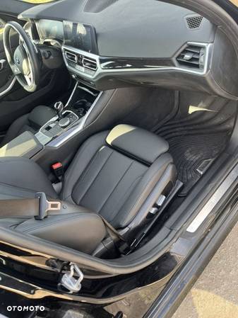 BMW Seria 3 330i xDrive Sport Line - 19