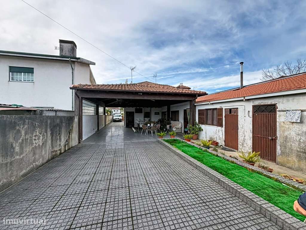 Moradia Isolada M3 com garagem em zona de Paços Ferreira-5