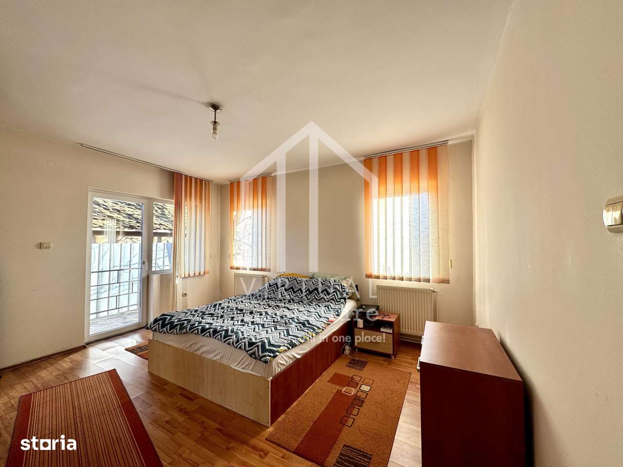 Apartament cu 3 camere, 65mp utili+balcon (8mp), parcare, Turnisor-0