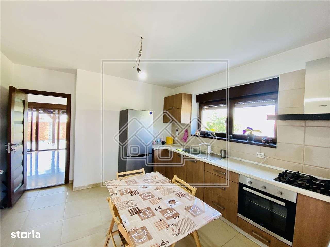 Casa individuala in Bavaria, 5 camere, 2 bai, 135 mp utili - Imagine principală: 1/18