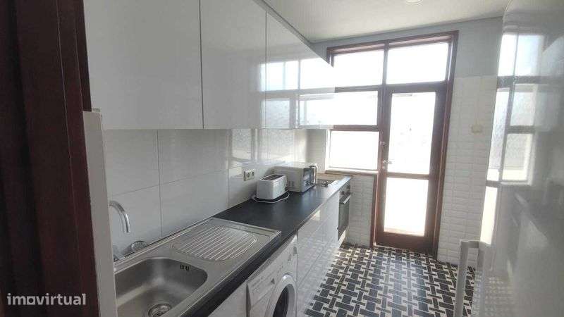 Apartamento T3 para Arrendamento – Próximo do Marquês - Grande imagem: 4/11