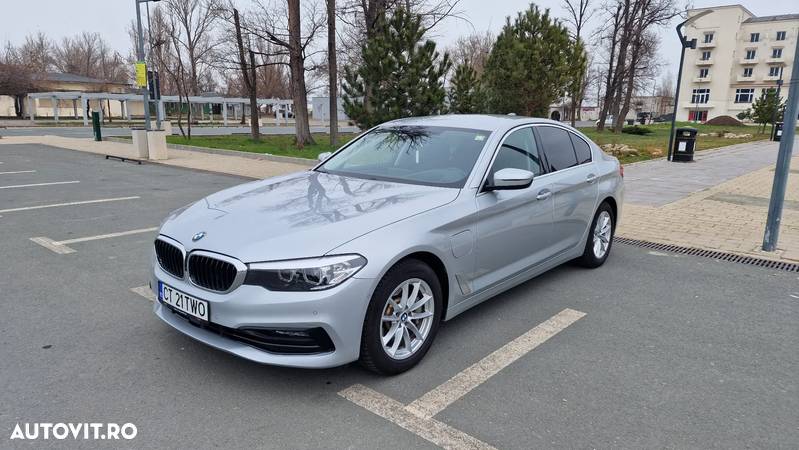 BMW Seria 5 530e iPerformance Aut. Sport Line - 1