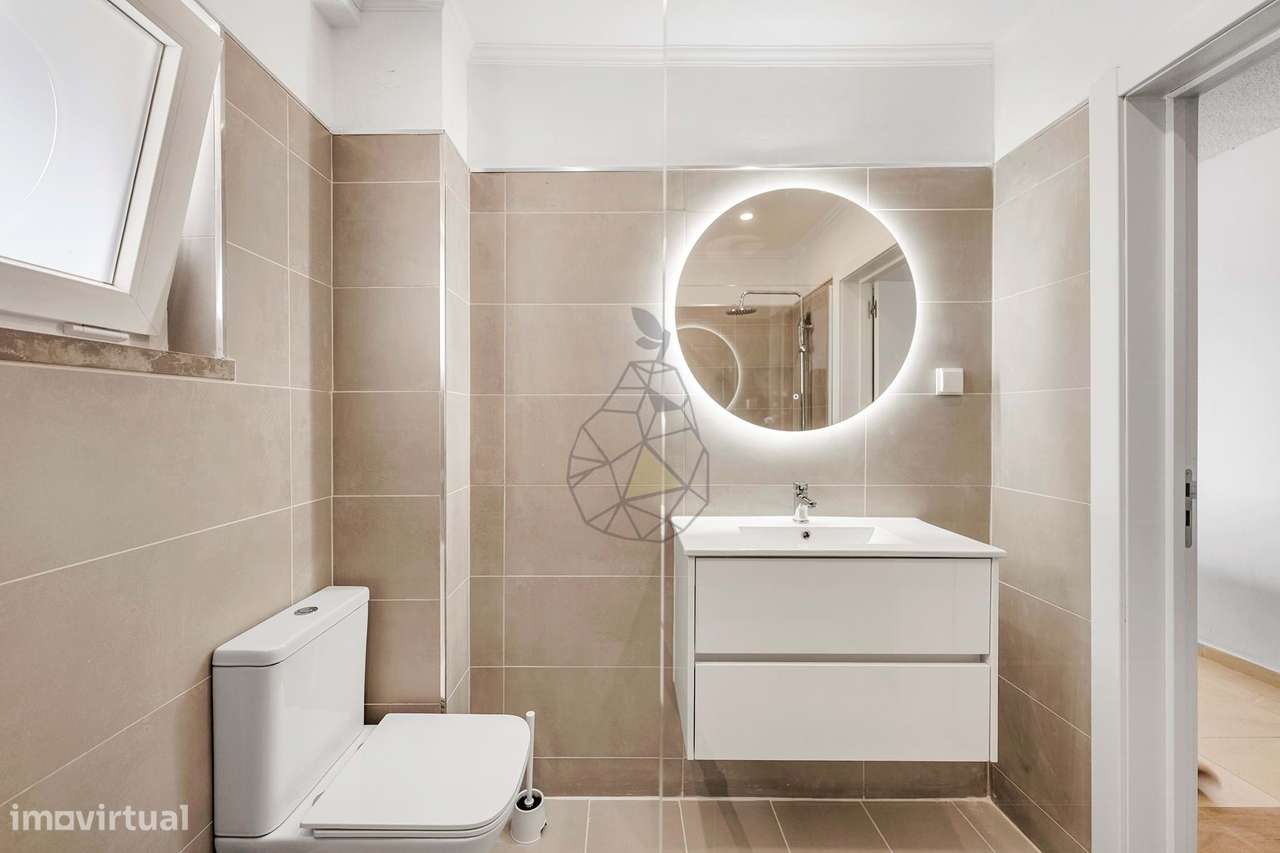 Apartamento Renovado T1 no Centro de Portimão-5