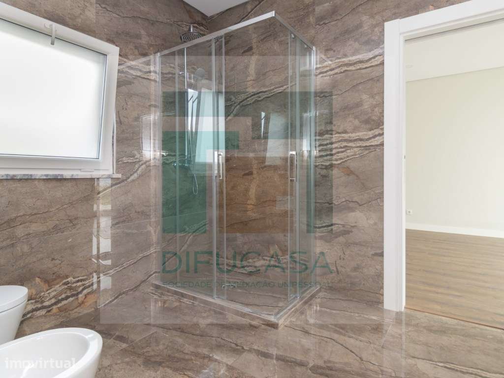 R128 Moradia T6 Azeitão-23