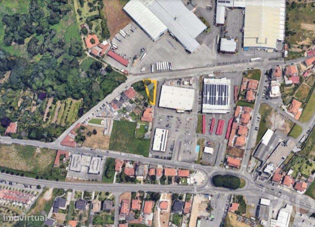 Terreno em Pedroso e Seixezelo de 345,00 m2 - Grande imagem: 4/12