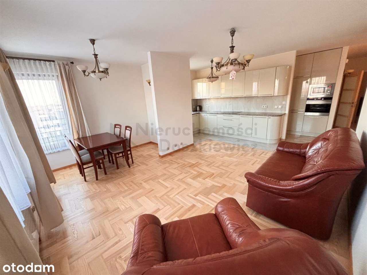 3 pok. NATOLIN | 2013r. | GARAŻ + PIWNICA| 11/13p. | WYSOKI STANDARD-1