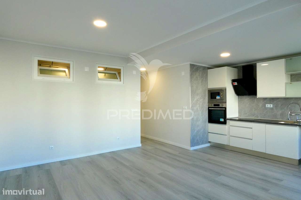 Apartamento T2 Remodelado - Grande imagem: 4/22