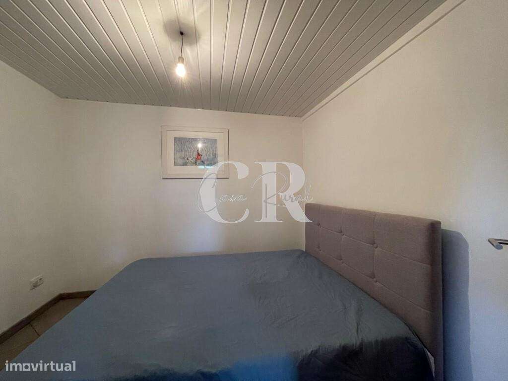 Casa de 4 quartas renovada com terreno em Vila Nova de Poiares-28