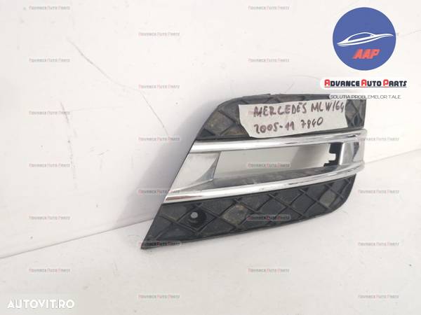 Grila proiector stanga Mercedes ML W164 an 2005-2009 cod A1648853422 - originala - 4