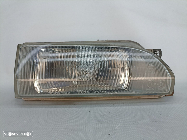 Optica Farol Direita Drt Toyota Corolla Compact (_E9_) - 1