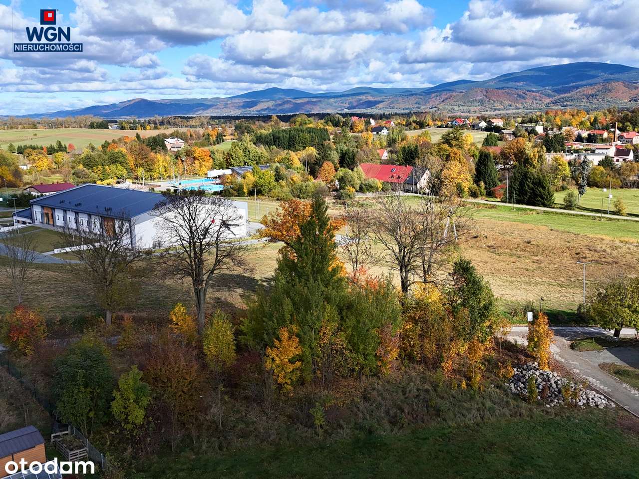 Działka budowlana na obrzeżach miasta.-12