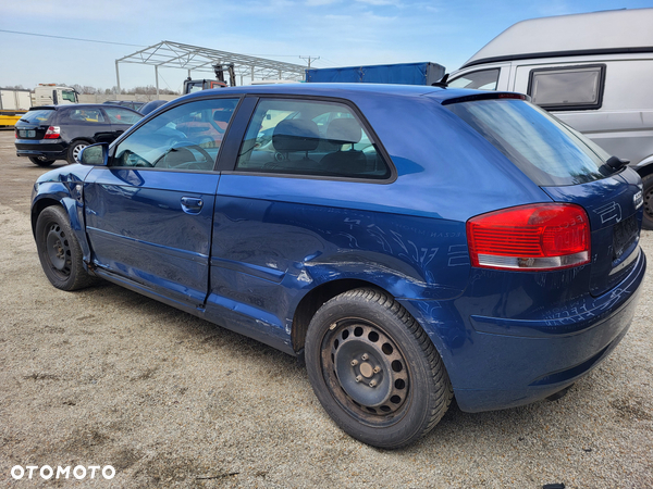 Audi A3 2.0 TDI Ambiente - 6