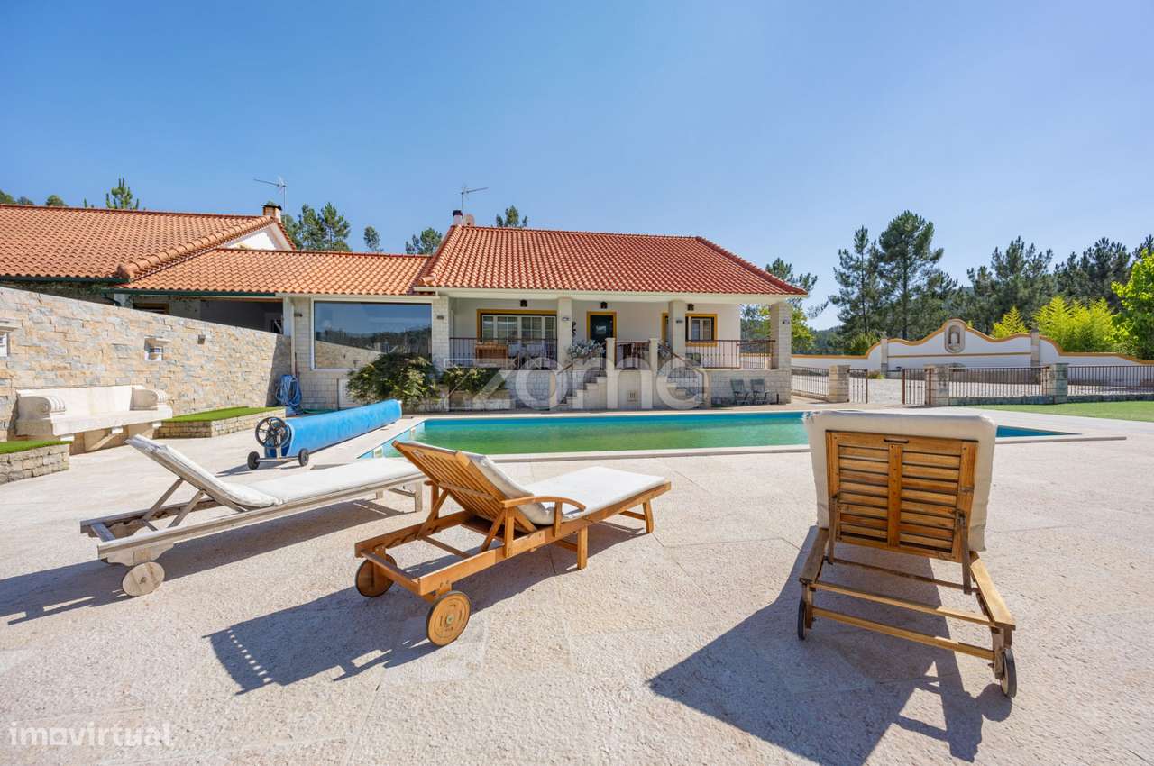 Moradia T2+2 || Piscina || Dornes || Ferreira do Zêzere - Grande imagem: 1/60