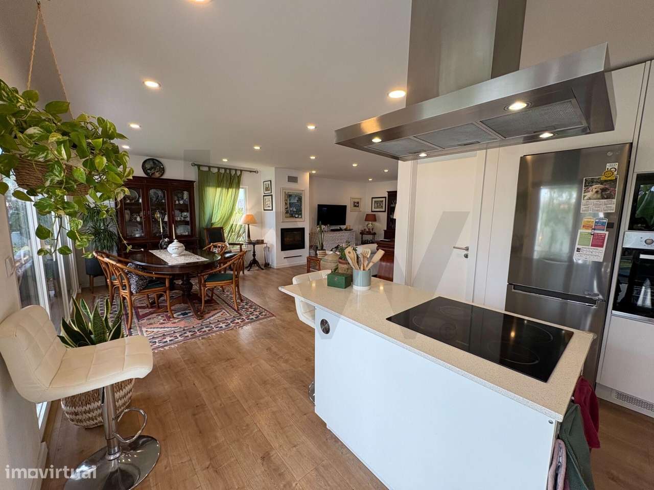 Moradia Arquitectura Moderna no Coração da Aroeira - Grande imagem: 5/31