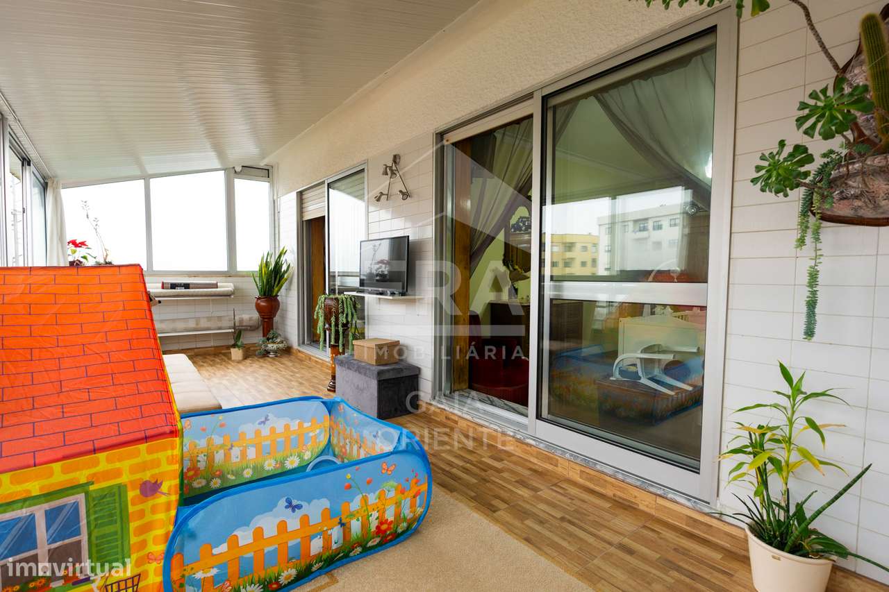 Apartamento T2 com Terraços e Vista Douro-38