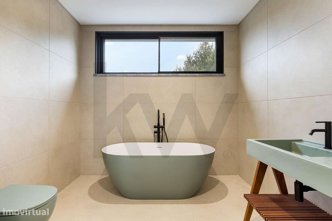 Moradia de arquitetura contemporânea em Cascais com 5 suites para vend-34